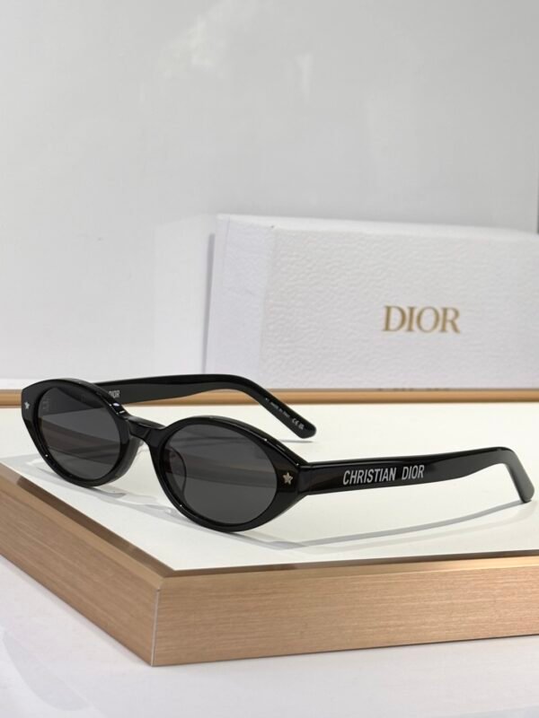 Dior - Image 3