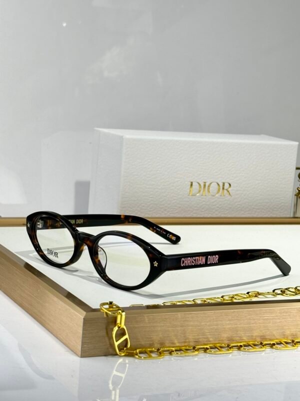 Dior - Image 3
