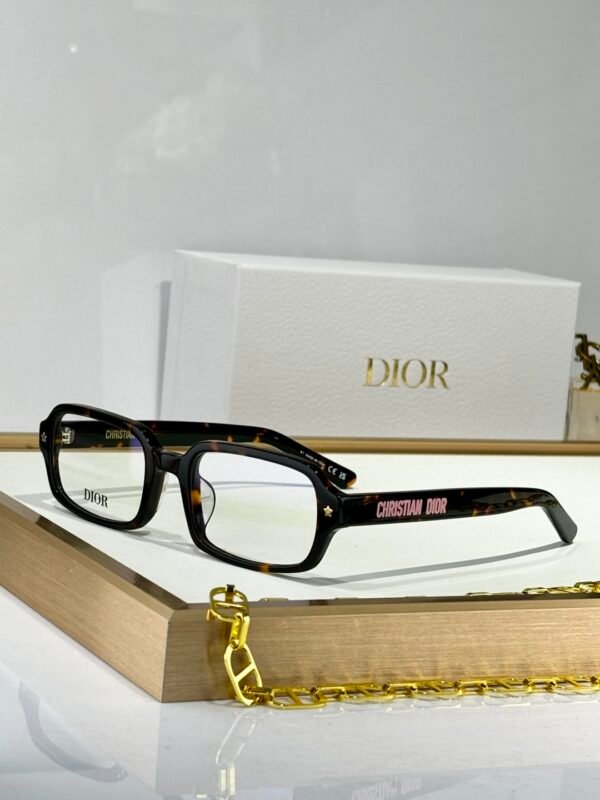 Dior - Image 3