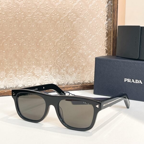 PRADA - Image 3