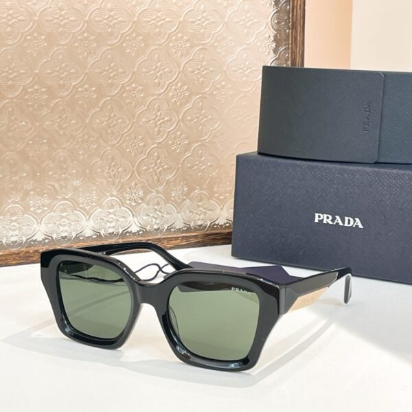 PRADA - Image 3