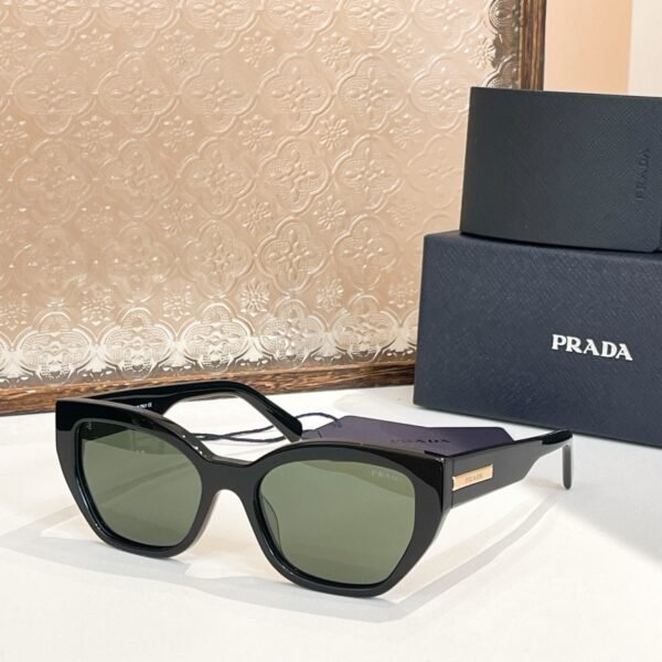 PRADA - Image 3