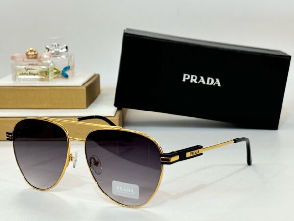 PRADA - Image 3