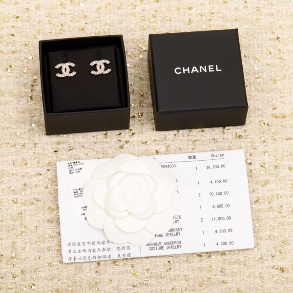 Chanel - Image 3