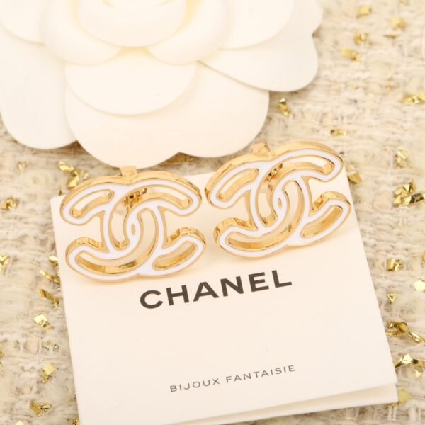 Chanel - Image 3