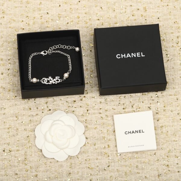 Chanel - Image 3