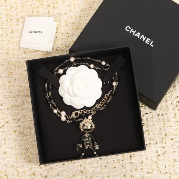 Chanel - Image 3