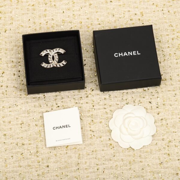 Chanel - Image 3
