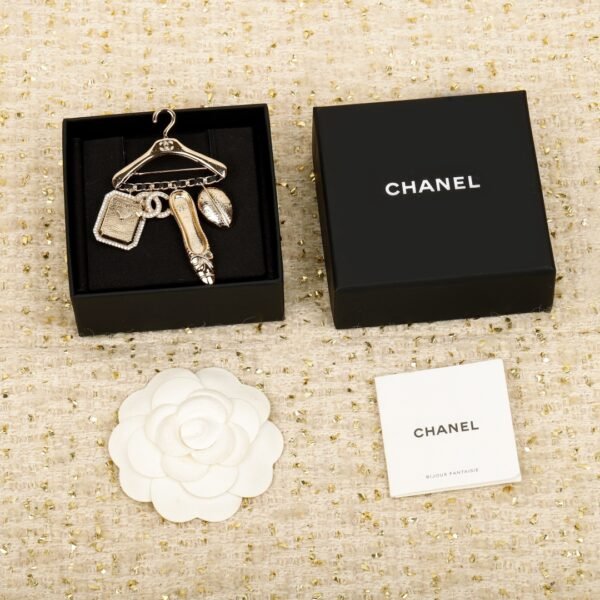 Chanel - Image 3