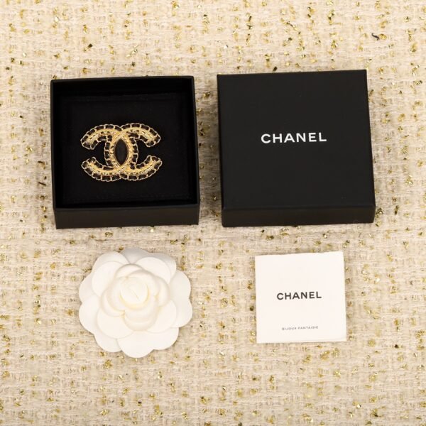 Chanel - Image 3
