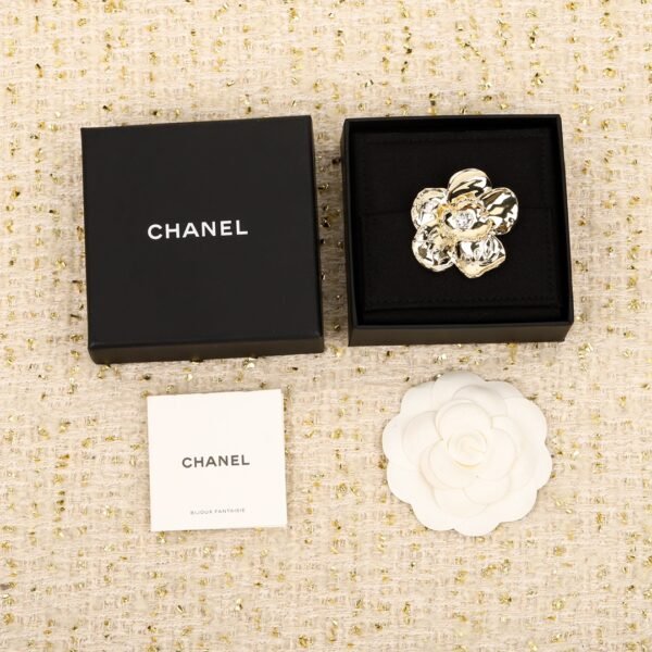 Chanel - Image 3
