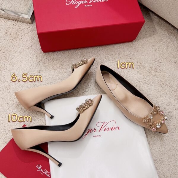 Roger Vivier - Image 6