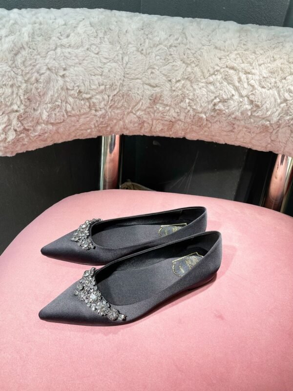 Roger Vivier - Image 3