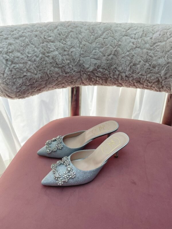 Roger Vivier - Image 7