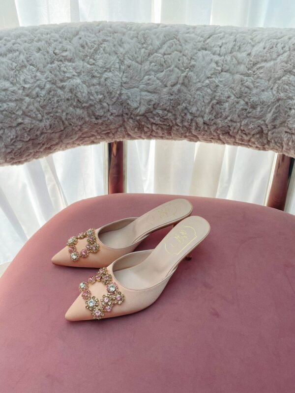 Roger Vivier - Image 7
