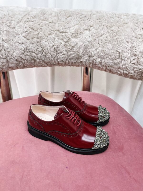 Roger Vivier - Image 7