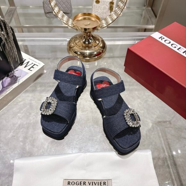 Roger Vivier - Image 7