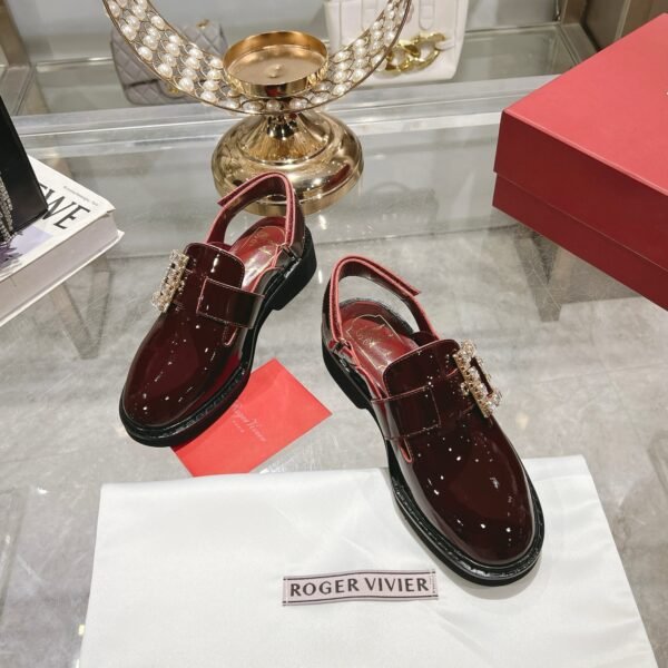 Roger Vivier - Image 3