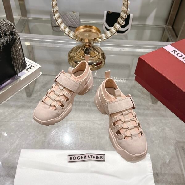 Roger Vivier - Image 7