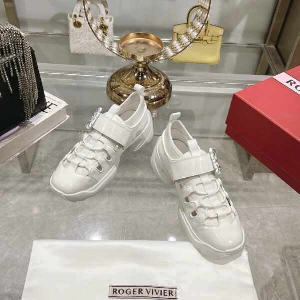 Roger Vivier - Image 7