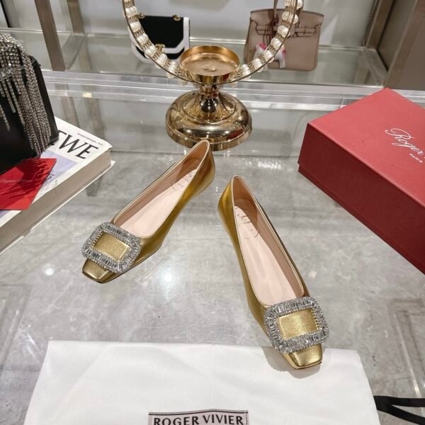 Roger Vivier - Image 7