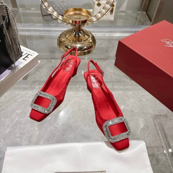Roger Vivier - Image 7