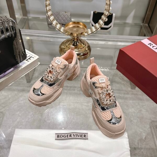 Roger Vivier - Image 3