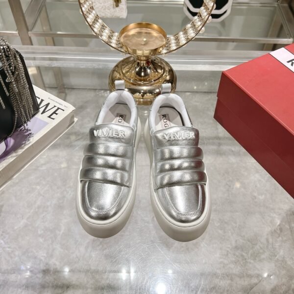 Roger Vivier - Image 3