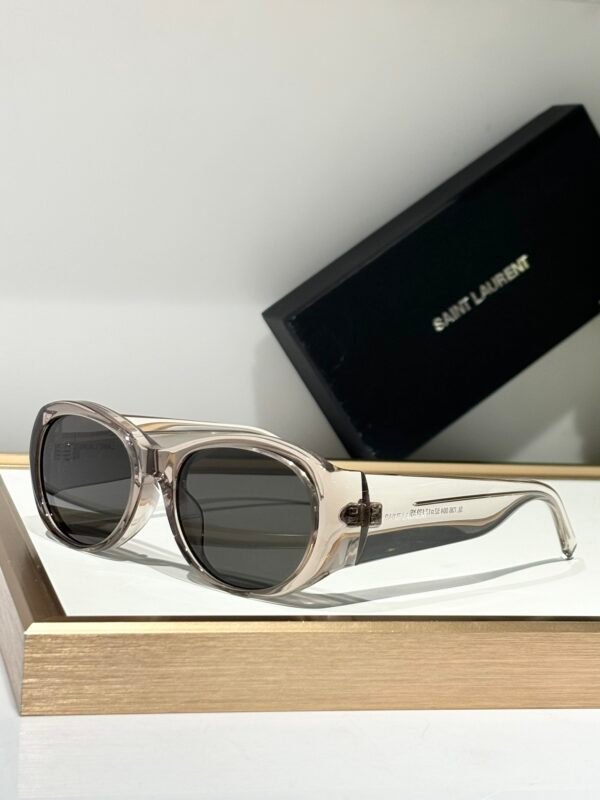 YSL - Image 3