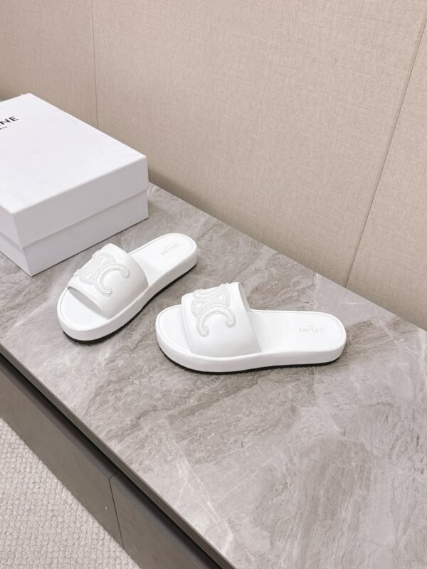 CELINE - Image 3
