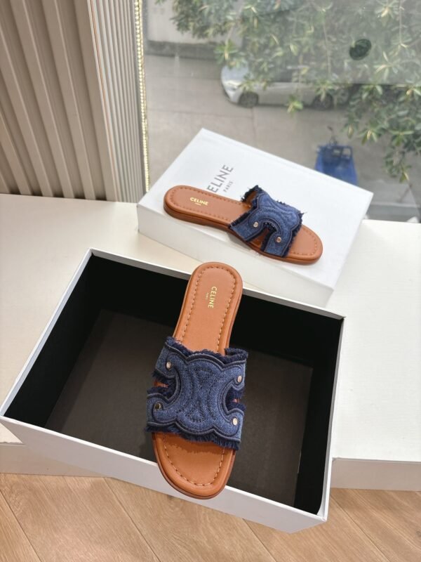 CELINE - Image 3