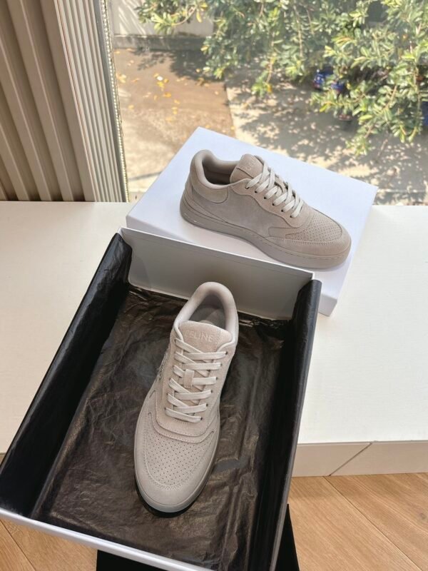 CELINE - Image 3
