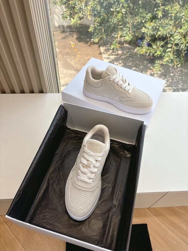 CELINE - Image 3