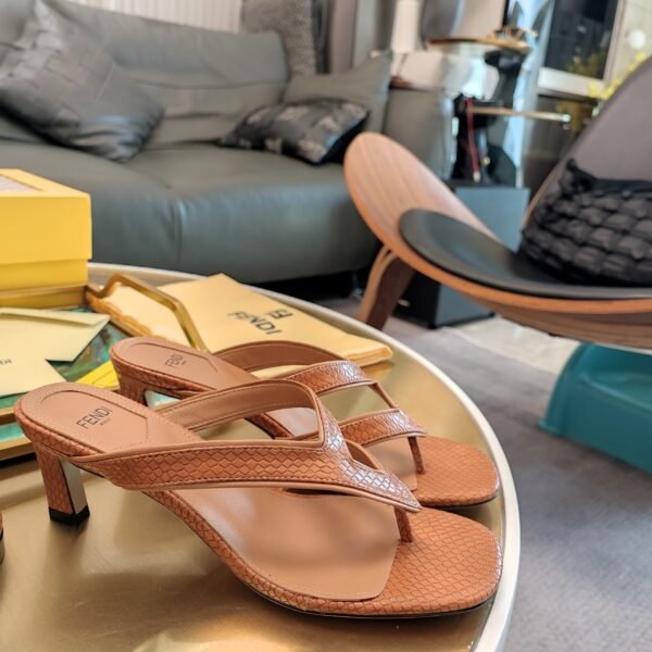 FENDI - Image 3
