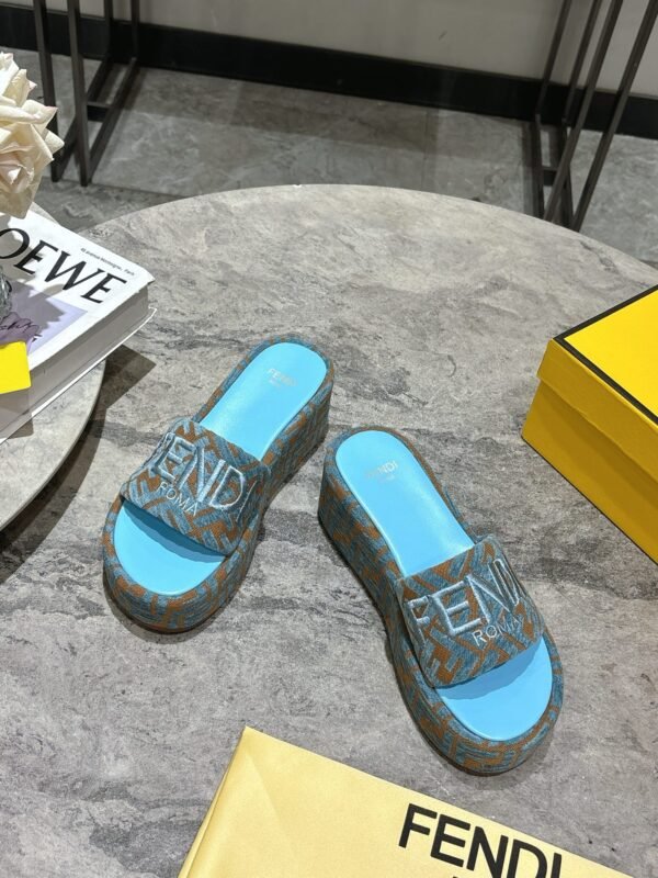 FENDI - Image 3