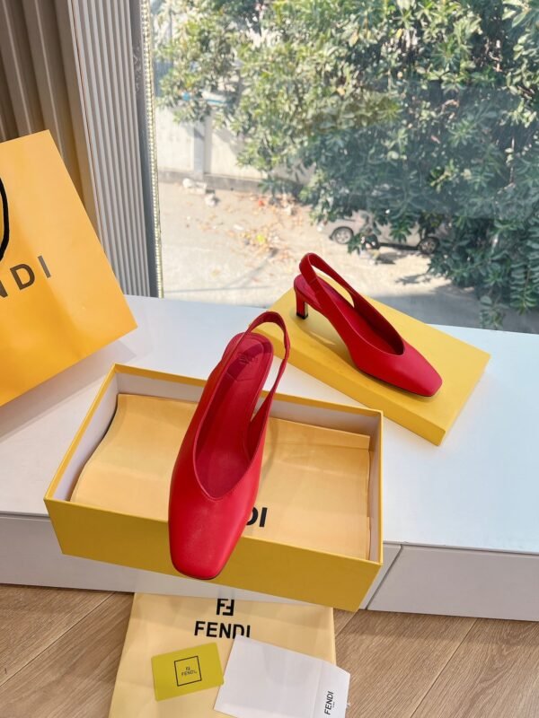 FENDI - Image 3