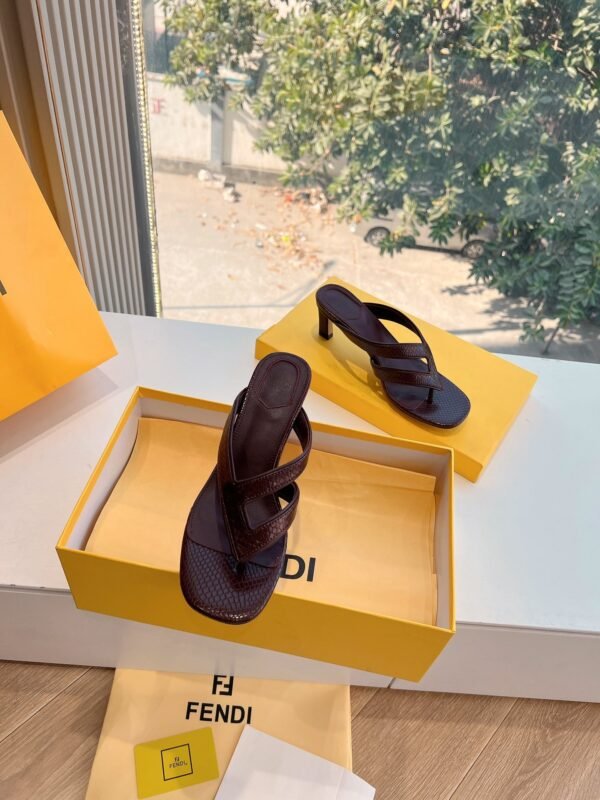 FENDI - Image 3