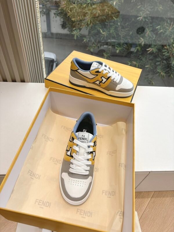 FENDI - Image 3