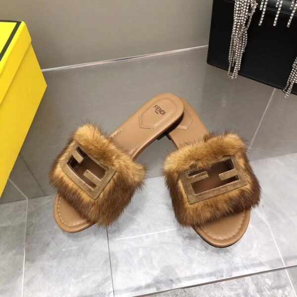 FENDI - Image 3