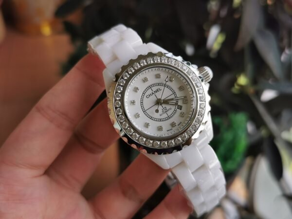 CHANEL - Image 3