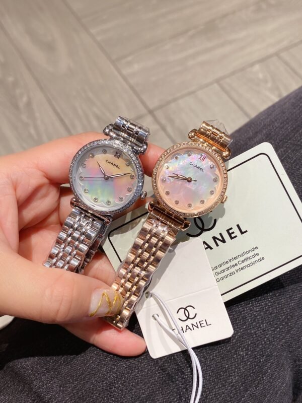 CHANEL - Image 3