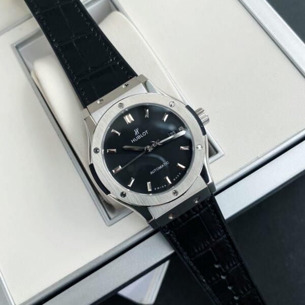 HUBLOT - Image 3