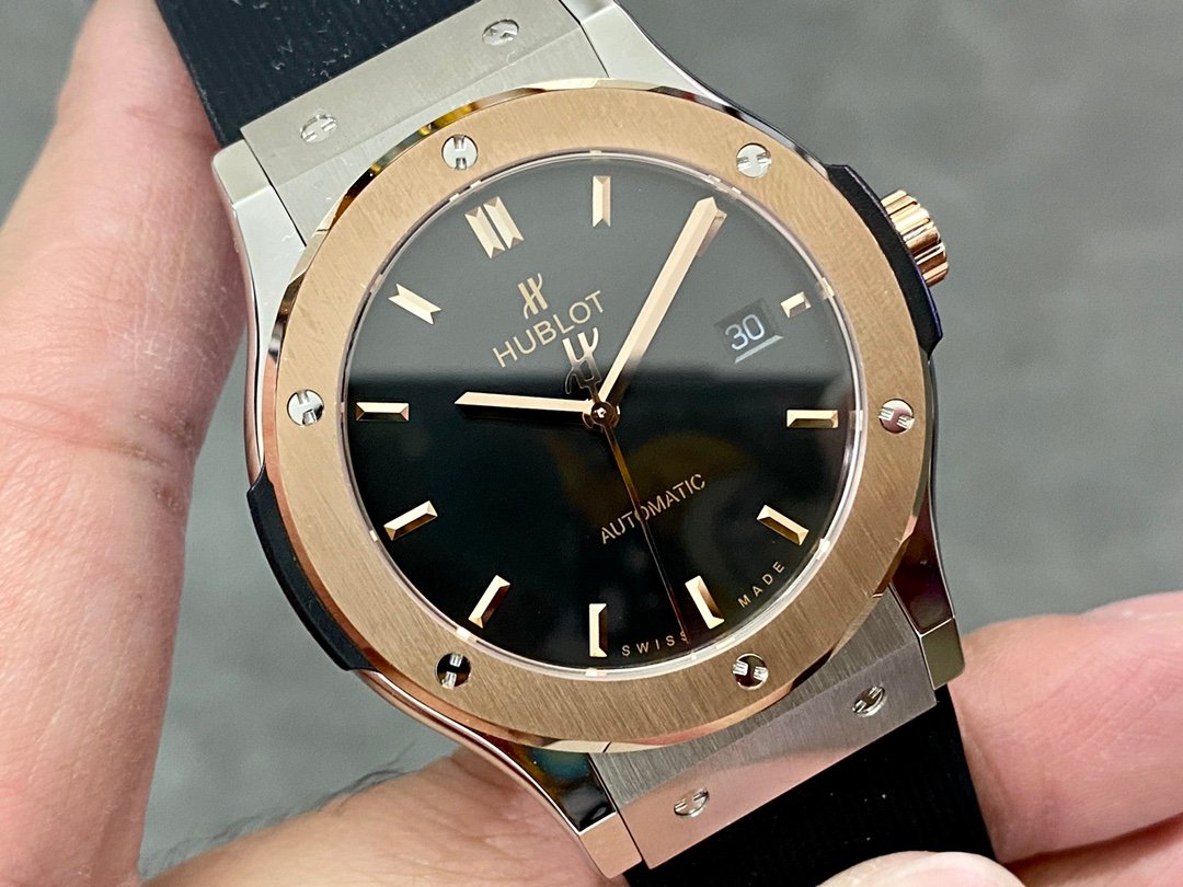 HUBLOT - Image 3