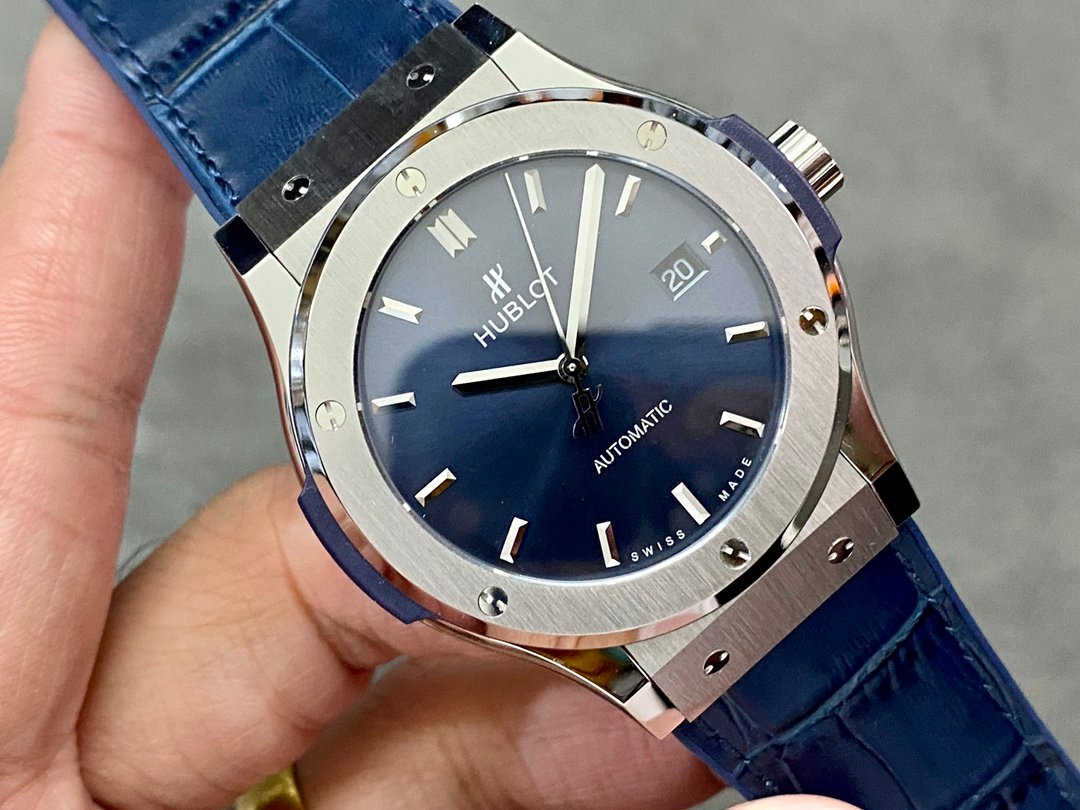 HUBLOT - Image 3