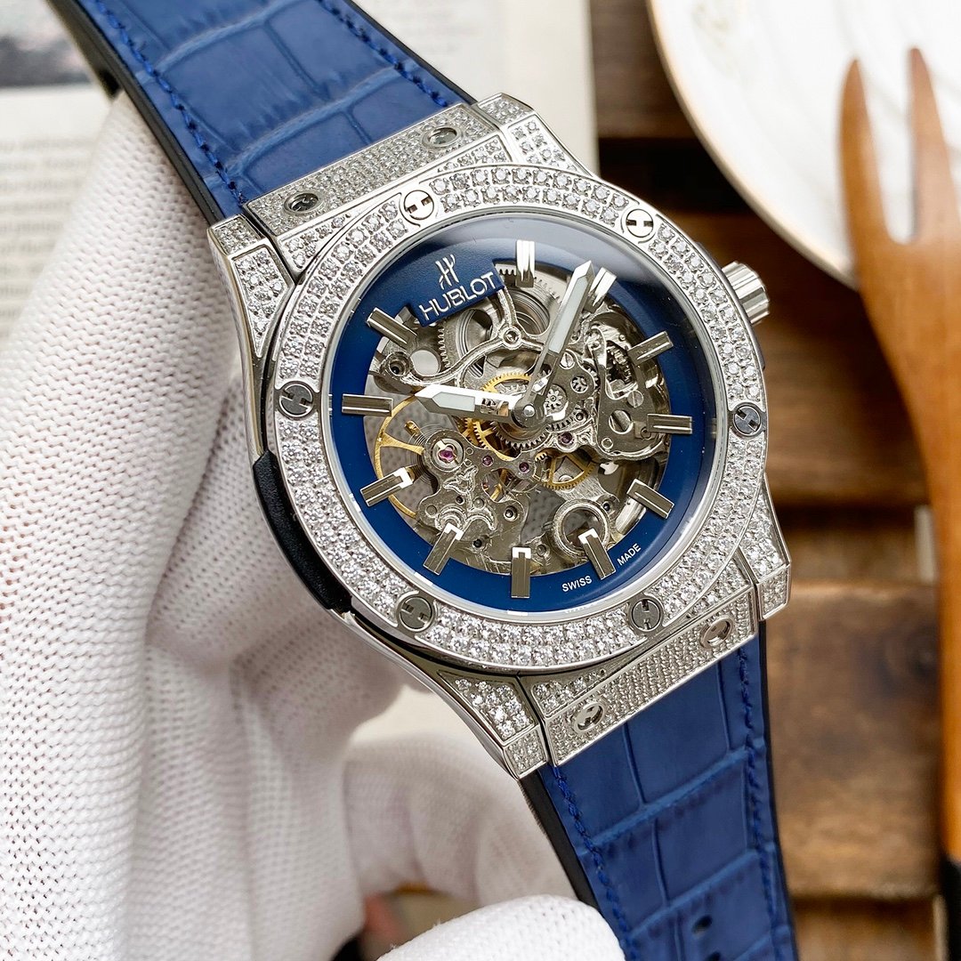 HUBLOT - Image 3