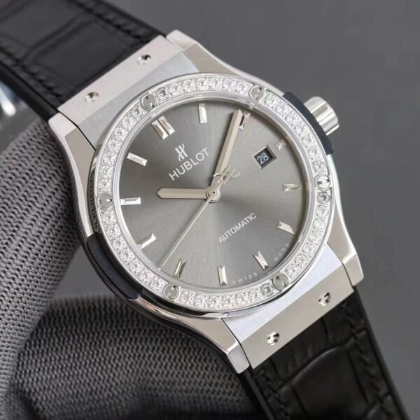 HUBLOT - Image 3