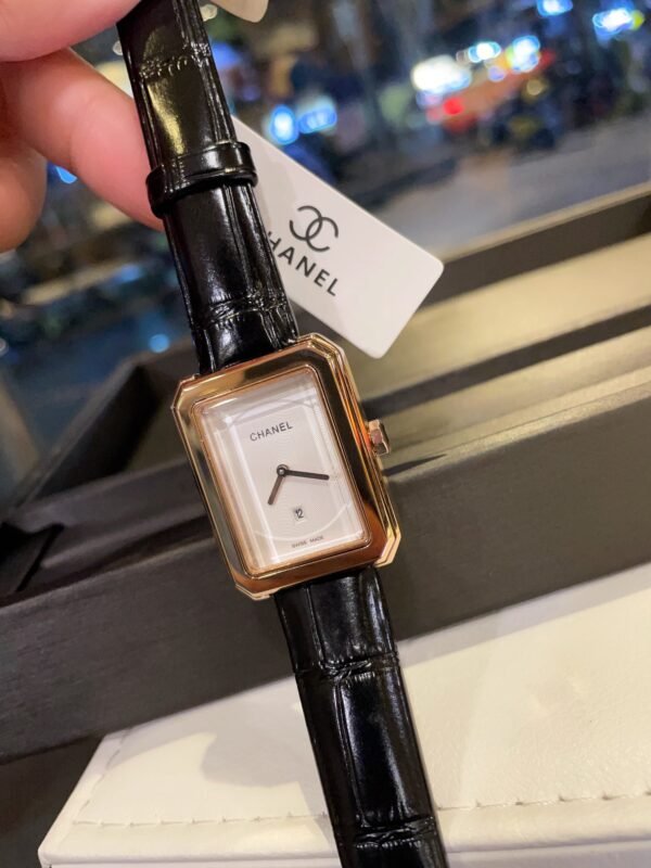 CHANEL - Image 3