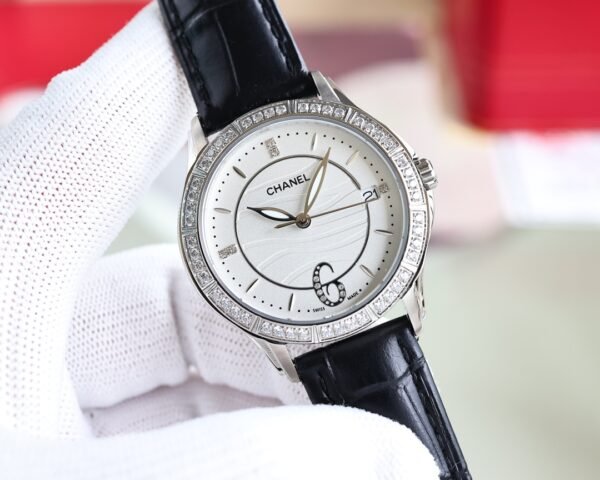 CHANEL - Image 3