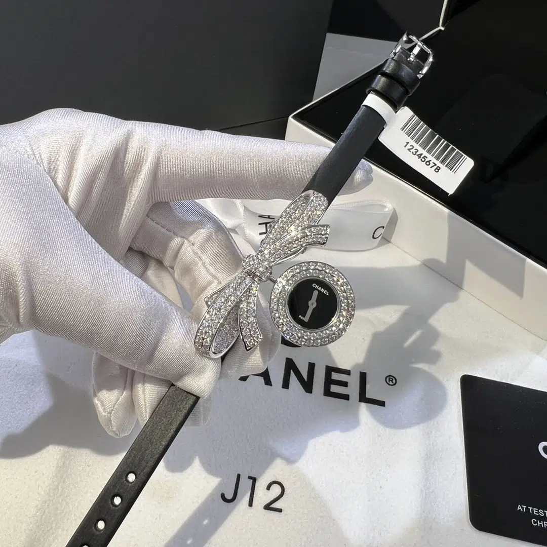 CHANEL - Image 3