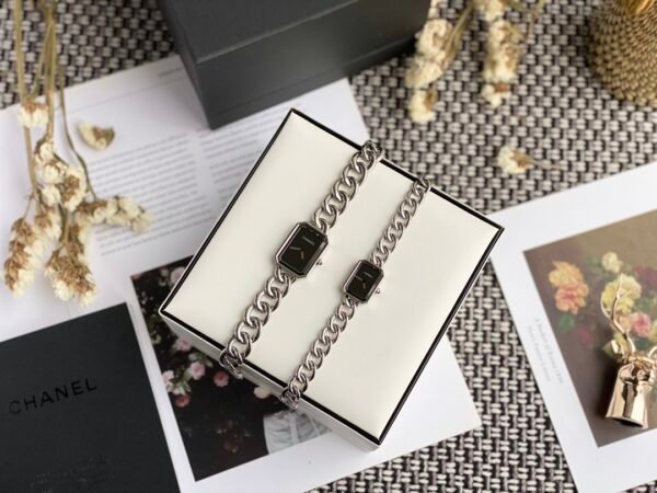 CHANEL - Image 7